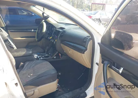 2011 Kia Sorento Lx z USA, uszkodzony, nr VIN 5XYKT4A14BG101845